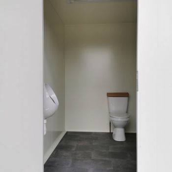 25.29.102 Nowim Przyczepa mobilna toaleta socjalna mobilne zaplecze socjalne 2 WC z umywalkami